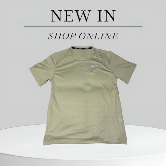 Playera deportiva Woman ￼